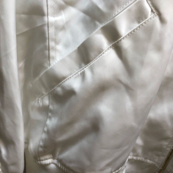 ❌SOLD❌NWOT white bomber jacket - Picture 8 of 8